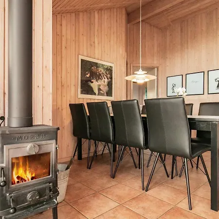 Hotel Four-bedroom Holiday In 6 Nordenbro Vesteregn
