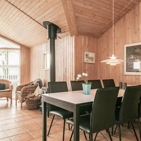 Four-bedroom Holiday In 6 3* Nordenbro Vesteregn