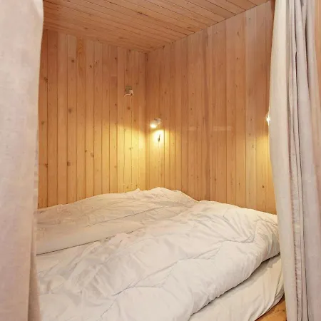 Four-bedroom Holiday In 6 Hotel Nordenbro Vesteregn