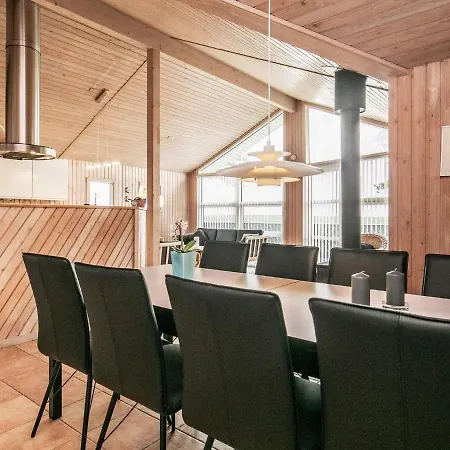 Four-bedroom Holiday In 6 Hotel Nordenbro Vesteregn